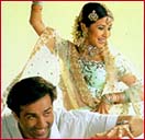 Sunny Deol and Urmila Matondkar in Dillagi