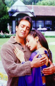 Sanjay Dutt and Namrata Shirodkar in Vaastav