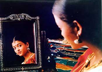 Aishwarya Rai in Iruvar