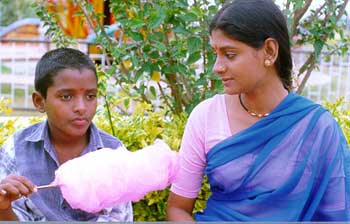 Manja and Nandita Das in Deviri