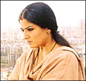 Raveena in Satta