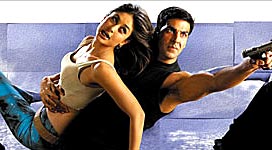 Kareena, Akshay in Talaash