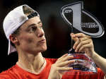 Lleyton Hewitt with the No.1 trophy